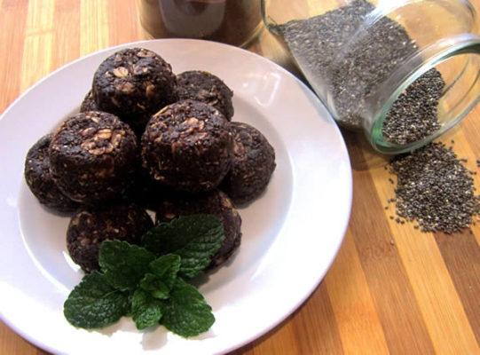 Cacao Chia Energy Balls